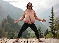 Big Tits Yoga Retreat 2